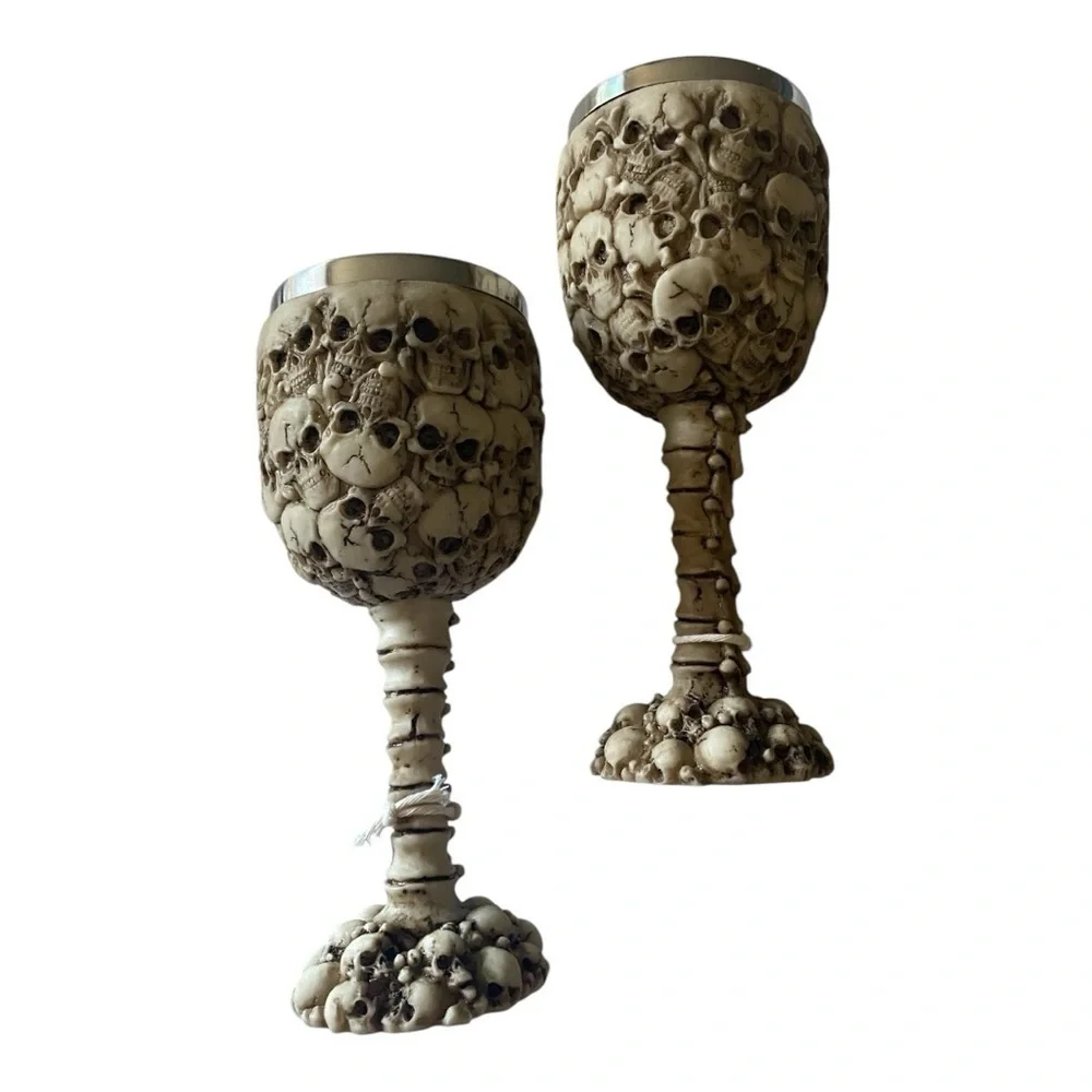 NWT-GOTHIC HOME-SET OF FOUR SKULL COVERED WINE GOBLETS